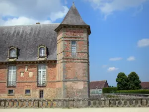 Schloss von Carrouges - Schlossfassade