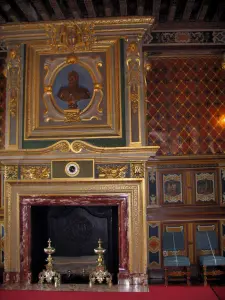 Schloß von Cheverny - Innere des Schlosses: Kamin des Esszimmers