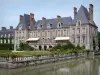 Schloss von Courances - Schloss im Stil Ludwig XIII., französischer Garten und Wassergräben; im Regionalen Naturpark Gâtinais Français