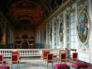 Schloß von Fontainebleau - Im Palast von Fontainebleau: grosse Wohnungen: Kapelle Trinité