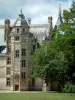Schloß von Meillant - Turm Lion im Stil Spätgotik (Einfluss der Renaissance) und Bäume