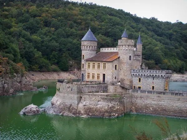 Das Schloß La Roche - Führer für Tourismus, Urlaub & Wochenende in der Loire