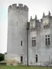 Schloss Roquetaillade - Turm und Fassade des neuen Schlosses