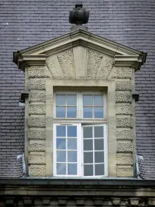 Sedan - Dachfenster des Prinzenpalais (Unteres-Schloss)