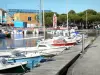 See von Hourtin-Carcans - Yachthafen von Hourtin und seine festgebundenen Boote
