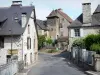 Ségur-le-Château - Facades of houses in the medieval village