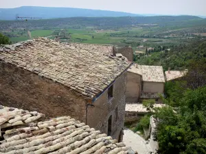 Simiane-la-Rotonde - View of the roofs of the village and surrounding hills