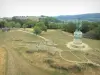 Le site d'Alésia - Alise-Sainte-Reine: Sommet du mont Auxois avec le monument à Vercingétorix