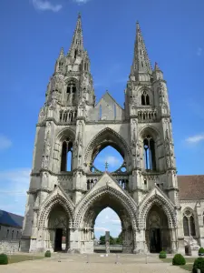 Soissons - Antigua abadía de Saint-Jean-des-Vignes: fachada de la iglesia de la abadía