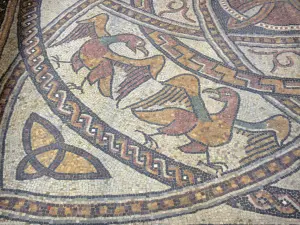 Sorde-l'Abbaye - Interior of the Saint-Jean de Sorde abbey church: Romanesque mosaic of the choir