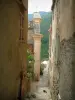 Speloncato - Houses and church in the village (in the Balagne region)