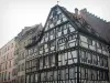 Strassburg - Pharmacie Cerf und Häuser der Strasse Mercière
