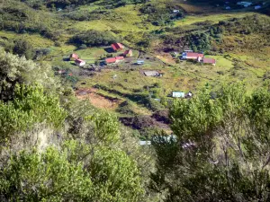 Talkessel Mafate - Blick auf Marla, vom Hinaufgehen zum Pass des Taïbit aus