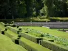 Tenuta di Villarceaux - Parco del dominio con il suo giardino medievale (terrazza medievale, giardino delle erbe), il suo laghetto di otto getti, il suo parterre sull'acqua (giardino sull'acqua) e il suo grande stagno, e il maniero di Ninon con il suo passaggio a volta (padiglione di Ninon ; castello inferiore)