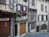 Thiers - Fachadas de casas de entramado de la Rue Gambetta