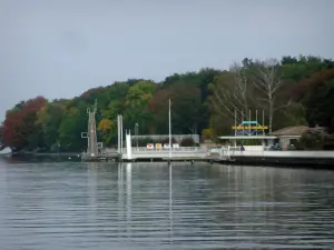 Thonon-les-Bains - Lake Geneva, Thonon-les-Bains beach and forest