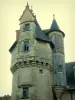 Thouars - Turm und Türmchen des Palastes Tyndo