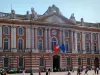 Toulouse - Capitole abritant l'hôtel de ville (mairie)