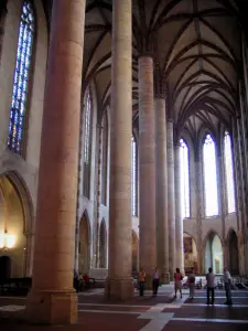 Toulouse - All'interno della chiesa del Convento dei Giacobini (complesso conventuale Giacobini)