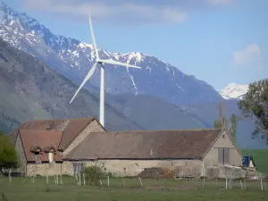 Trièves - Wind turbine, pastures and mountains
