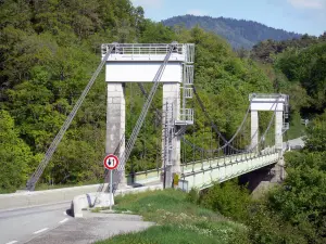 Trièves - Brücke Brion (Hängebrücke) überspannend die Schluchten Ebron