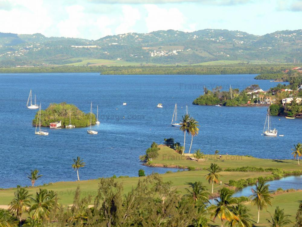 Photos Les TroisÎlets Guide Tourisme & Vacances Photos Les TroisÎlets Guide Tourisme & Vacances