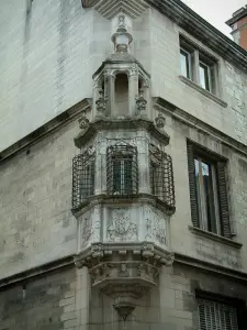 Troyes - Angle turret of Renaissance with corbelled construction, decorated with blazons and figurines, of the Marisy mansion