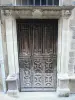 Tulle - Carved door of the house Lauthonie
