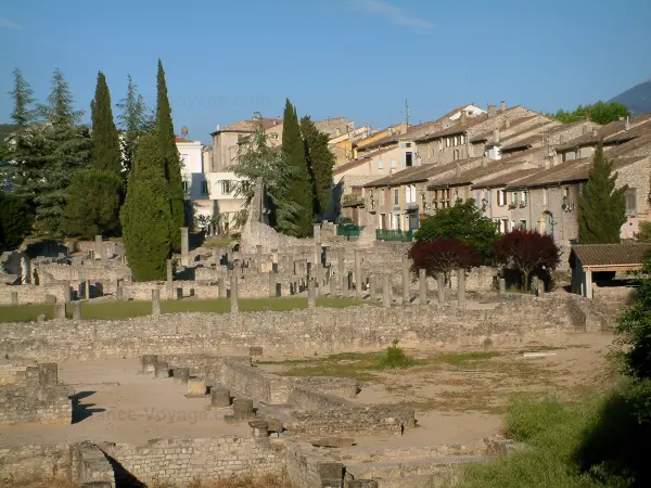 Vaison-la-Romaine - Guida turismo, vacanze e weekend nel Vaucluse