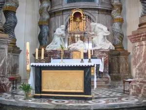 Val-de-Grâce - Dentro de la iglesia Nuestra Señora del Val-de-Grace: Altar