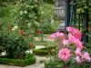 Val-de-Marne rose garden - Blooming roses