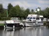 Valle del Somme - Río puerto de Cappy: barcos amarrados