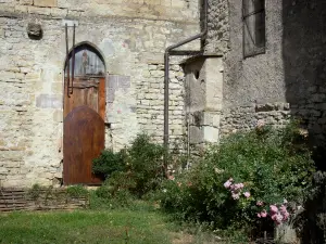 Varen - Façades du village