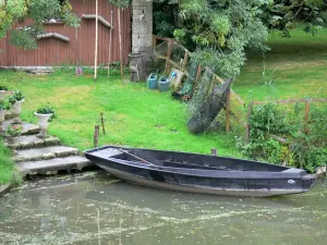 Venecia verde de la marisma poitevina - Barco y el jardín cerca del agua para Arçais