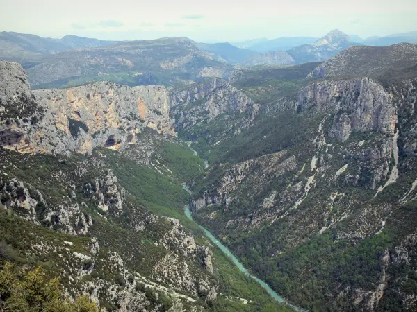 Verdon gorges - Verdon Grand canyon: Verdon river and cliffs (rock faces); in the Verdon Regional Nature Park