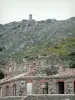 Vermilion coast - Old barracks at the foot of the Madeloc tower