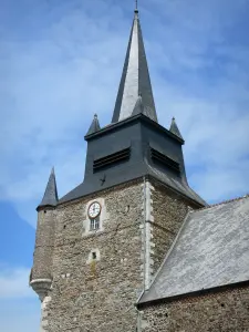 Versterkte kerken van Thiérache - Signy-le-Petit rond de versterkte kerk Saint-Nicolas