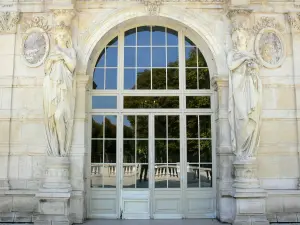 Vichy - Facciata del Palais des Congres opera-