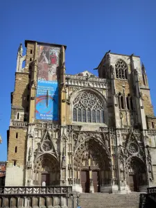 Vienne - Western facade of the Saint-Maurice cathedral and its three portals of Flamboyant Gothic style