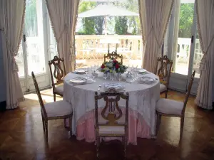 Villa Ephrussi de Rothschild - Inside of the palace: dining room