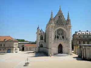 Vincennes castle - Sainte-Chapelle of Vincennes