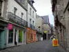 Vitré - Houses and shops of the Potterie street