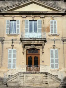 Viviers - Fassade des Herrschaftshauses Roqueplane, Bischofssitz