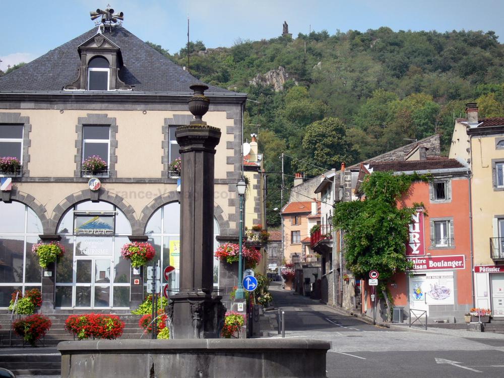 Photos - Volvic - Tourism & Holiday Guide