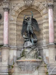 Wijk Quartier latin - Saint-Michel fontein met standbeeld van St. Michael doden van de demon