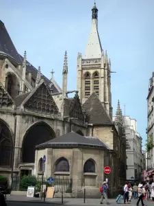 Wijk Quartier latin - Klokkentoren en de apsis van de kerk van St. Severin