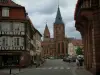 Wissembourg - Via con le case e la chiesa di San Pietro e St. Paul