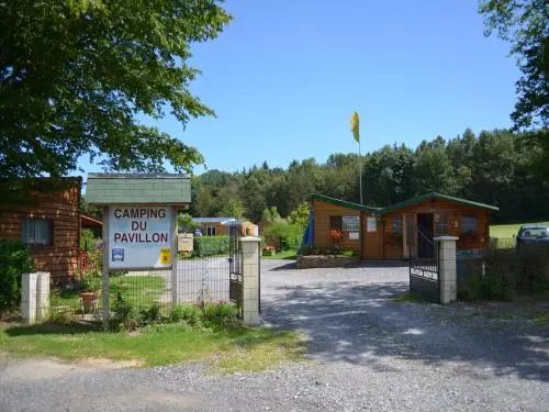 Camping du pavillon - Camping - Vacaciones y fines de semana en La Neuville-aux-Joûtes