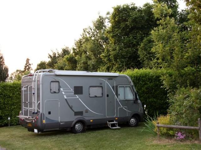 Camping La Renouillère - Emplacement Camping-Car