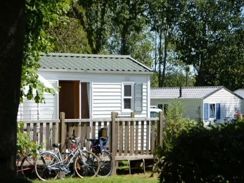 Camping Val de Landrouet - Mobile homes for 4 to 6 people